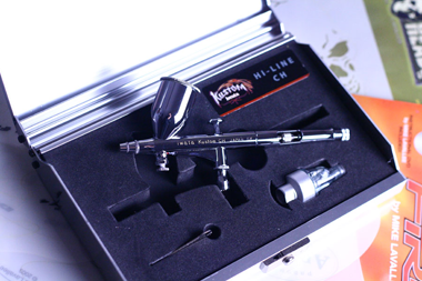 Iwata Kustom CH - test aerografu